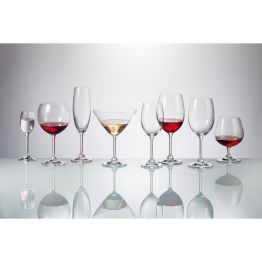 KLARA - elegante Weingl�ser mit einer klassischen Kelchform. Der Mundrand und der Fu� des Kelches sind geh�rtet und somit die beste L�sung f�r den Einsatz in Gastrobetrieben.